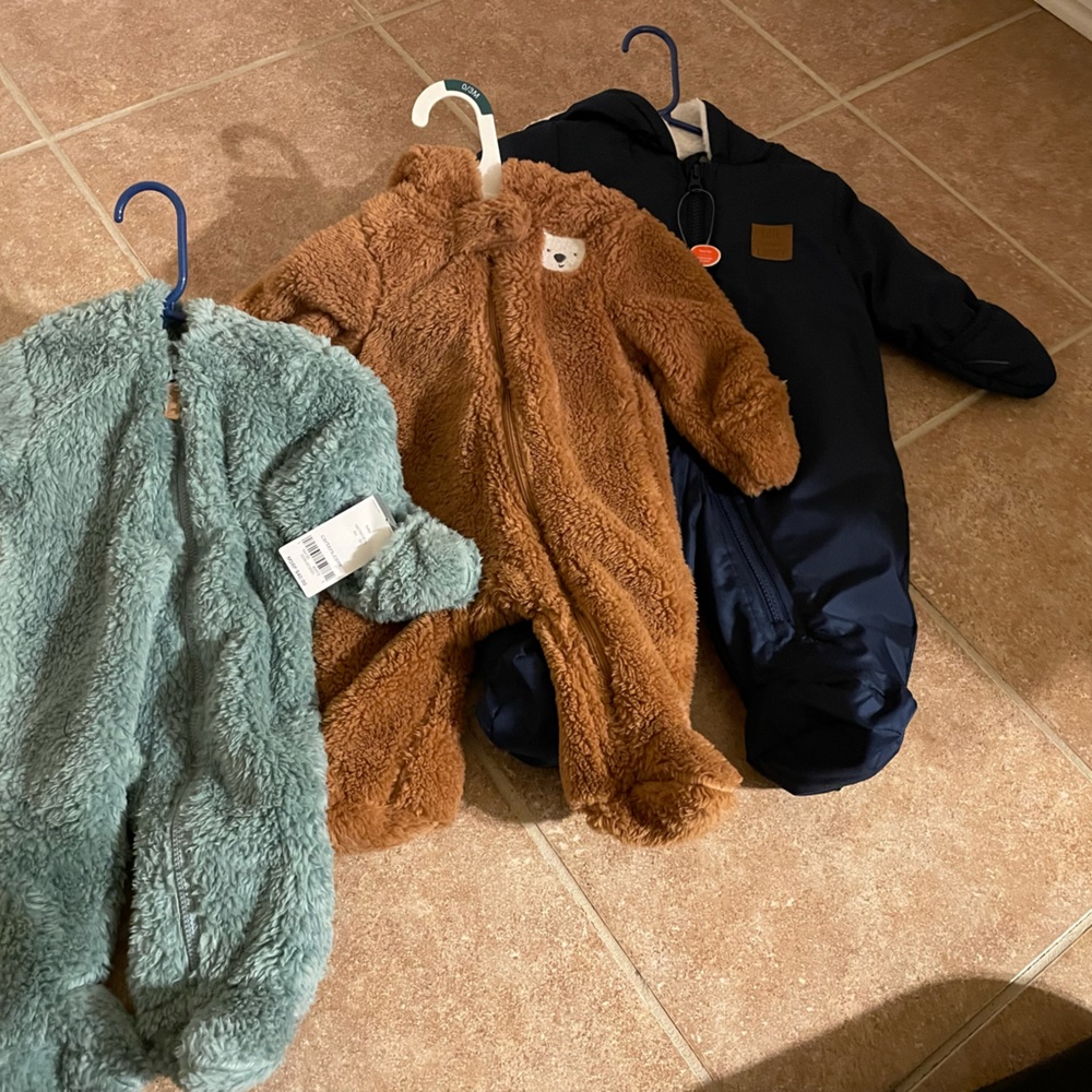 Baby boy snow suits 0-3 months!